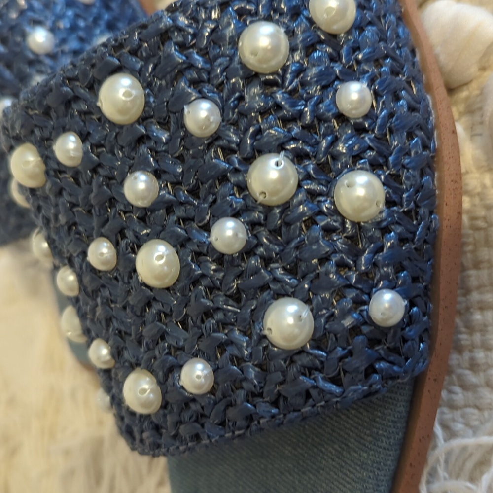 BCBGeneration Denim/Raffia Pearl Sandals 9.5 NWT - Picture 4 of 6